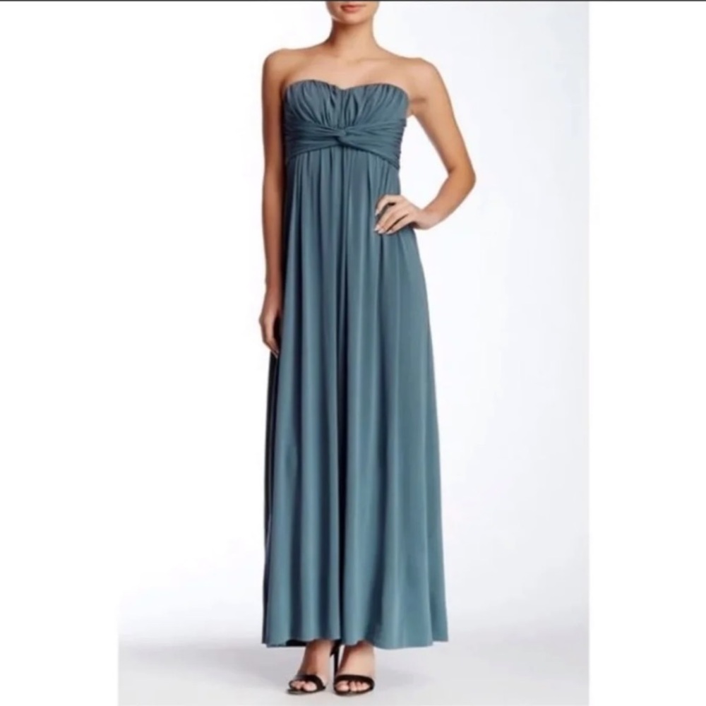 Jessica Simpson evening gown